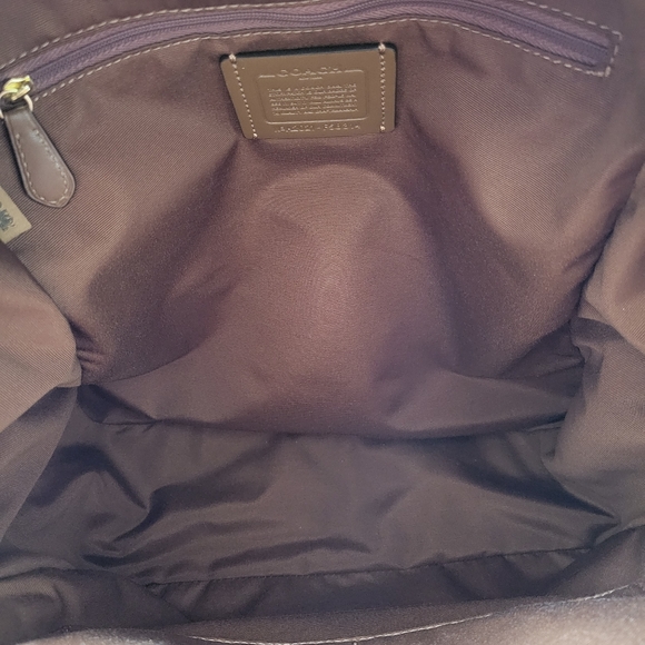Coach Charlie Backpack In Signature Canvas NWT - Picture 4 of 16